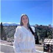 Ofrezco clases particulares tanto presenciales como online. Doy clases de refuerzo de primaria y idiomas (Español, Inglés e Valenc