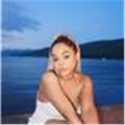 English teacher with experience in Barcelona and Montreal, supporting children through language learning and homework guidance