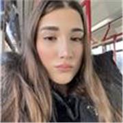 Puedo ayudarle y apoyarle en cualquier materia escolar. 