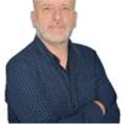 Profesor de ingles and financia. Vivo en Miraflores