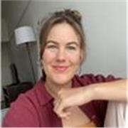 Ich bin Lucie, 36. Als Trainerin und Coach habe ich 2 Jahre bei Teach First Deutschland Jugendliche der 9 + 10. Klasse begleitet