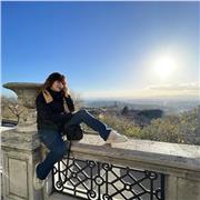 Diplomata in Graphic Design, offre ripetizioni e aiuto compiti nelle materie letterarie (tranne latino e greco) e in ambito grafico