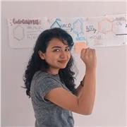 Profesora de química y matemáticas, con amplia experiencia en el ámbito practico y teórico