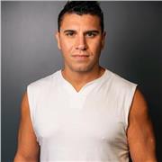 Coach sportif diplômé en personal training et fitness, ma mission est de t'emmener au bout de tes objectifs !