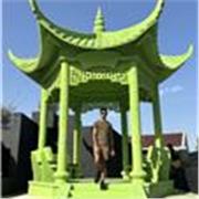 Native English speaker with seven years of living in mainland China. I’m looking to pass on my knowledge of Mandarin (普通话）
