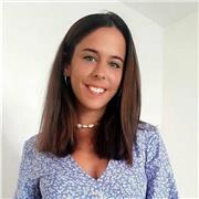 Soy maestra de 27 años y trabajo en una escuela infantil. Ofrezco clases particulares a niños y niñas de primaria y hasta 2º de la ESO de cualquier materia, en Torredembarra, Creixell, Roda de Barà, Altafulla y la Pobla de Montornés