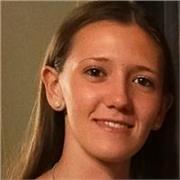 Laureata in Psicologia e diplomata al liceo linguistico con diverse esperienze di studio e lavoro all'estero offre ripetizioni