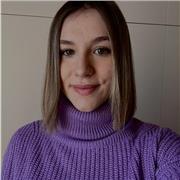 Laureata in lingue presso l’università cattolica impartisce lezioni di inglese