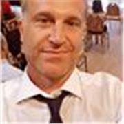 Alleno studenti che abbiamo voglia di migliorare la propria conoscenza della materia, con approccio smart e condiviso