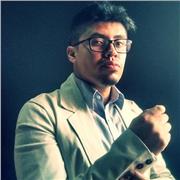 Psicólogo, con experiencia en oratoria, puesta en escena; facilitador en técnicas para la confianza, entusiasmo y elocuencia para dictar charlas o conferencias al público en general o empresas