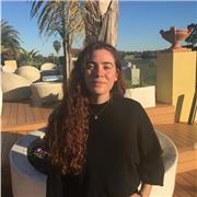 Profesora de bachillerato apto para todas las edades.