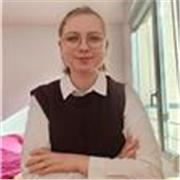 aide aux devoirs et anglais aux élèves de la primaire au collège