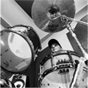 LEZIONI DI BATTERIA E PERCUSSIONI CLASSICHE PER TUTTI I LIVELLI E FASCE D'ETÀ
(Also available in English)