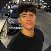 Profesor de refuerzo de secundaria y ciencias sociales.