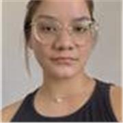 Mi nombre es Melanie Campos, egresada de la carrera de traducción inglés español inglés, mención en francés en la Universidad Arturo Prat de Chile. Me intereso por la educación de materias como el inglés y español