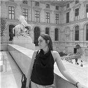 Profesora de apoyo de lengua castellana, apta para darle clases a niños y niñas de primaria y ESO