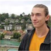 Siempre me ha apasionado el deporte, el entrenamiento forma parte integral de mi vida. Ya he entrenado a gente en parkour. 