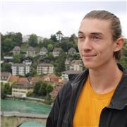 Siempre me ha apasionado el deporte, el entrenamiento forma parte integral de mi vida. Ya he entrenado a gente en parkour.