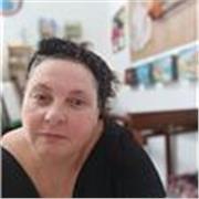 Profesora titulada con gran experiencia con diversidad de alumnos, tanto presencial como online.