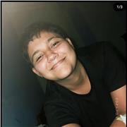 profesor de apoyo en clases escolares, estudiante de economia con buenas habilidades comunicativas con niños