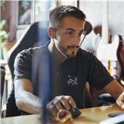 Profesor de Música, percusión, especializado en Beatbox a nivel principiante e intermedio.