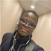 Professeur Particulier donne cours de soutien scolaire aux élèves de niveau collège