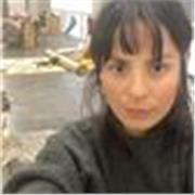 ¡Hola! Soy Macarena, Artista Visual y docente con más de 7 años de experiencia en educación artística y Montessori.