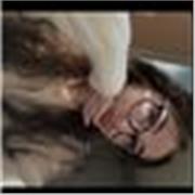 Je parle le français couramment et je suis étudiant en classe de terminale générale. 