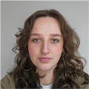 Psychology tutor with first class degree in BSc psychology, experience with teaching, flexible timing
