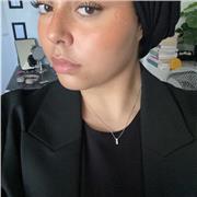 étudiante à la fac ayant obtenu de bons résultats au bac et brevet :)