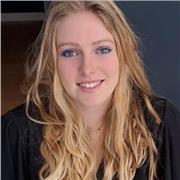 Soy estudiante de fisioterapia. Soy Francesa y hablo perfectamente el castellano. Me gustaría darles clases de francés a quienes las necesitan. Doy las clases en Manresa o online.