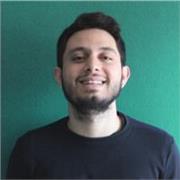 Master Student in University of Genoa Offers English Courses