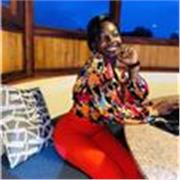 Insegnante di francese ho studiato la lingua ed è anche la mia madrelingua