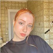 Profesora de apoyo particular, universitaria en último año de estudios ingleses. Se imparten clases sobre lengua, inglés, francés