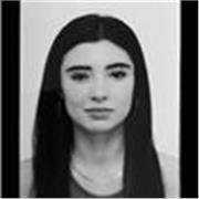 Estudiante de arquitectura de tercer año en la Universidad de Navarra con bachillerato tecnológico.