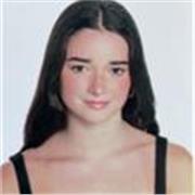 Profesora de primaria, destacando en materias como matemáticas y lengua