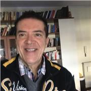 LUNGA ESPERIENZA COME PROFESSORE DI RUOLO ALLE SCUOLE MEDIE SUPERIORI E INFERIORI, NELLE SCUOLE PARITARIE E COME INSEGNANTE PER LEZIONI PRIVATE IN PRESENZA E ONLINE, MATTINA E POMERIGGIO