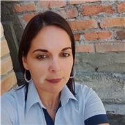 Bióloga y Magister en Educación con más de 15 años de experiencia