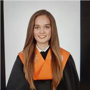 Ingeniera de Telecomunicaciones imparte clases de programación y todas las asignaturas de ESO, Bachillerato y Universidad