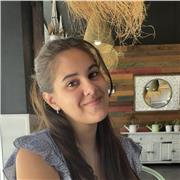 Profesora de biología. Era mi asignatura favorita durante bachillerato y he dado clases posteriormente a alumnos que las han necesitado