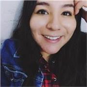 Psicóloga que ayuda a niños con habilidades diferentes