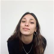 Profesora de hatha vinyasa yoga