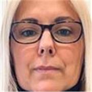Docente di scuola secondaria e primaria, insegno italiano storia e geografia