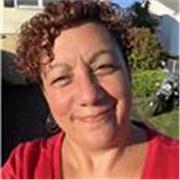 Hello, I'm Deidre, a native English tutor. I am here to help you improve your language skills! Let's work together.