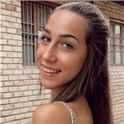 Doy clases de inglés , castellano, valenciano, matemáticas, economía y latín desde primaria hasta cuarto de la ESO