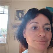 Je donne des cours de naissance des auteurs et travail sur la méthode de la dissertation et du commentaire