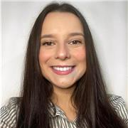 Professora de Inglês com 15 anos de experiência