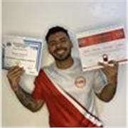 Profesor de Kinesiología, ayudó a aquellos que quieren mejorar en ciencias del movimiento