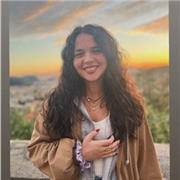 Psicologa impartisce lezioni di Filosofia e Psicologia per studenti universitari e del liceo