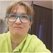 maestra impartisce lezioni e ripetizioni